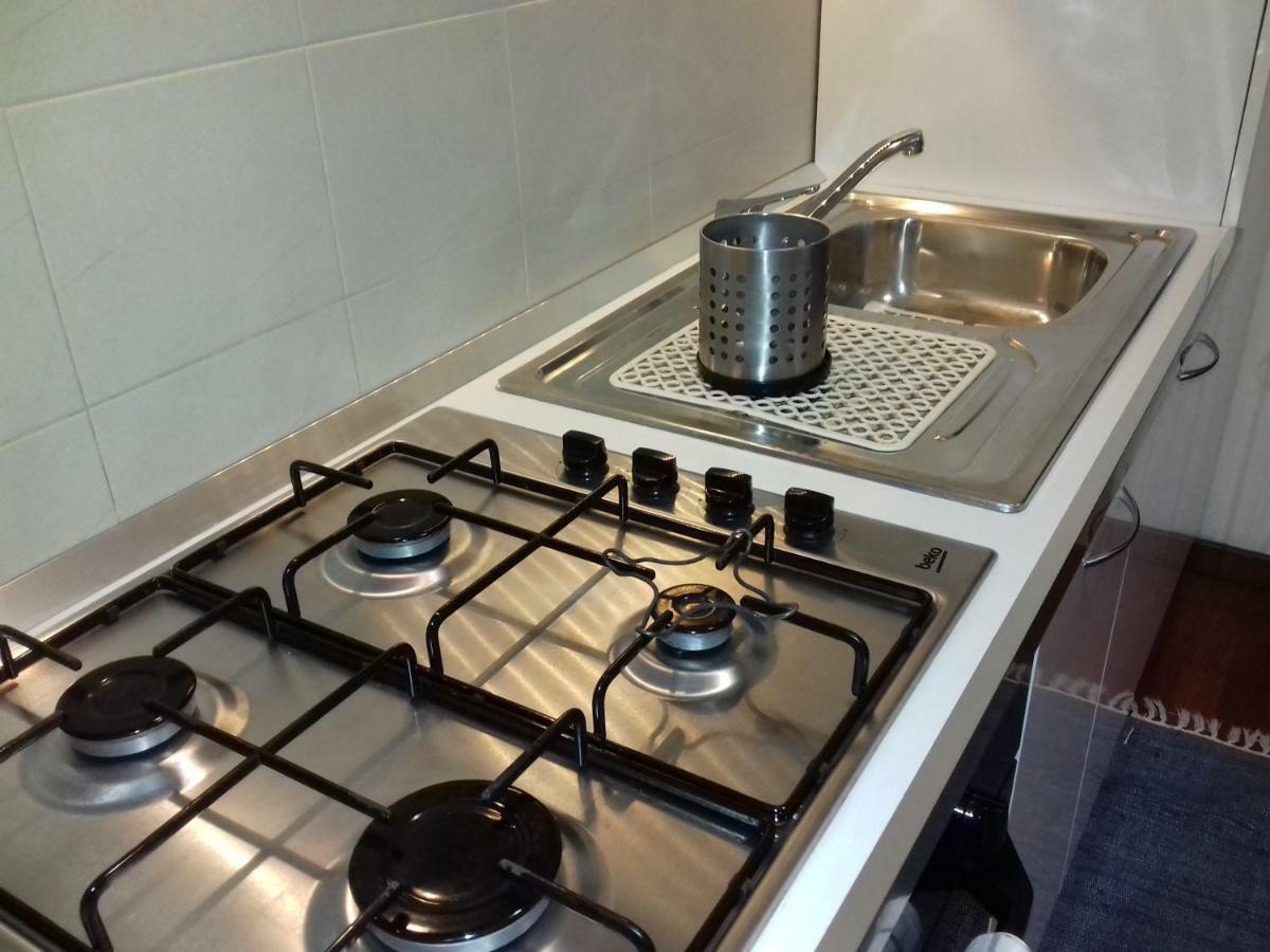 Zara Cosy & Cheap Apt - Easy Parking Apartment Mailand